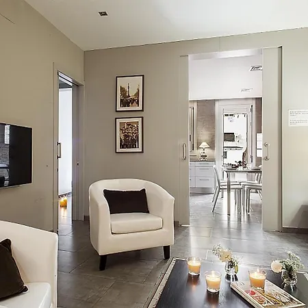 Bhm1 1036 Carrer De La Creu Coberta, 32, Principal Apartment Barcelona